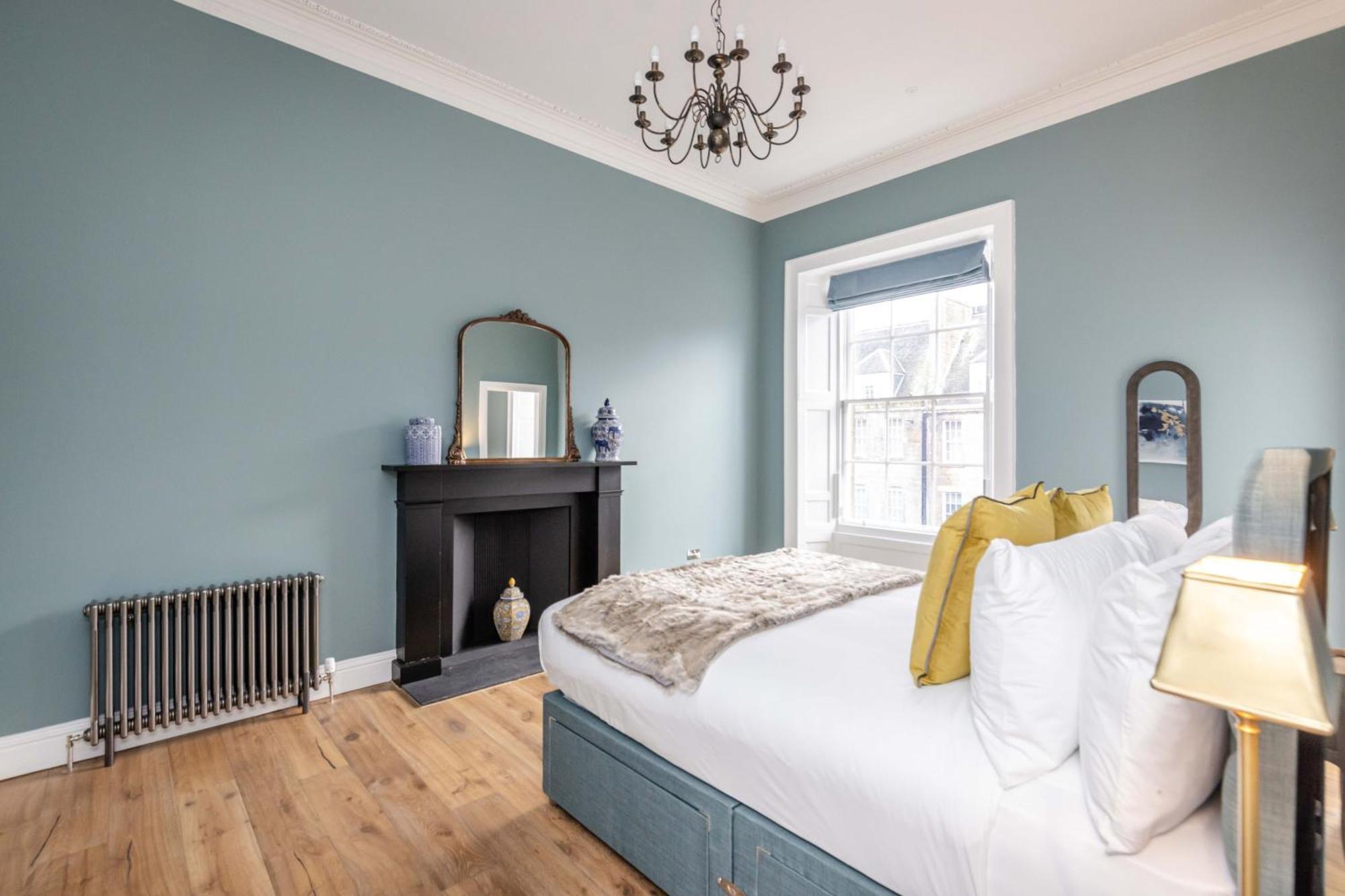 Dragon Suites Luxury Apartments At 9 Albyn Place 에든버러 외부 사진
