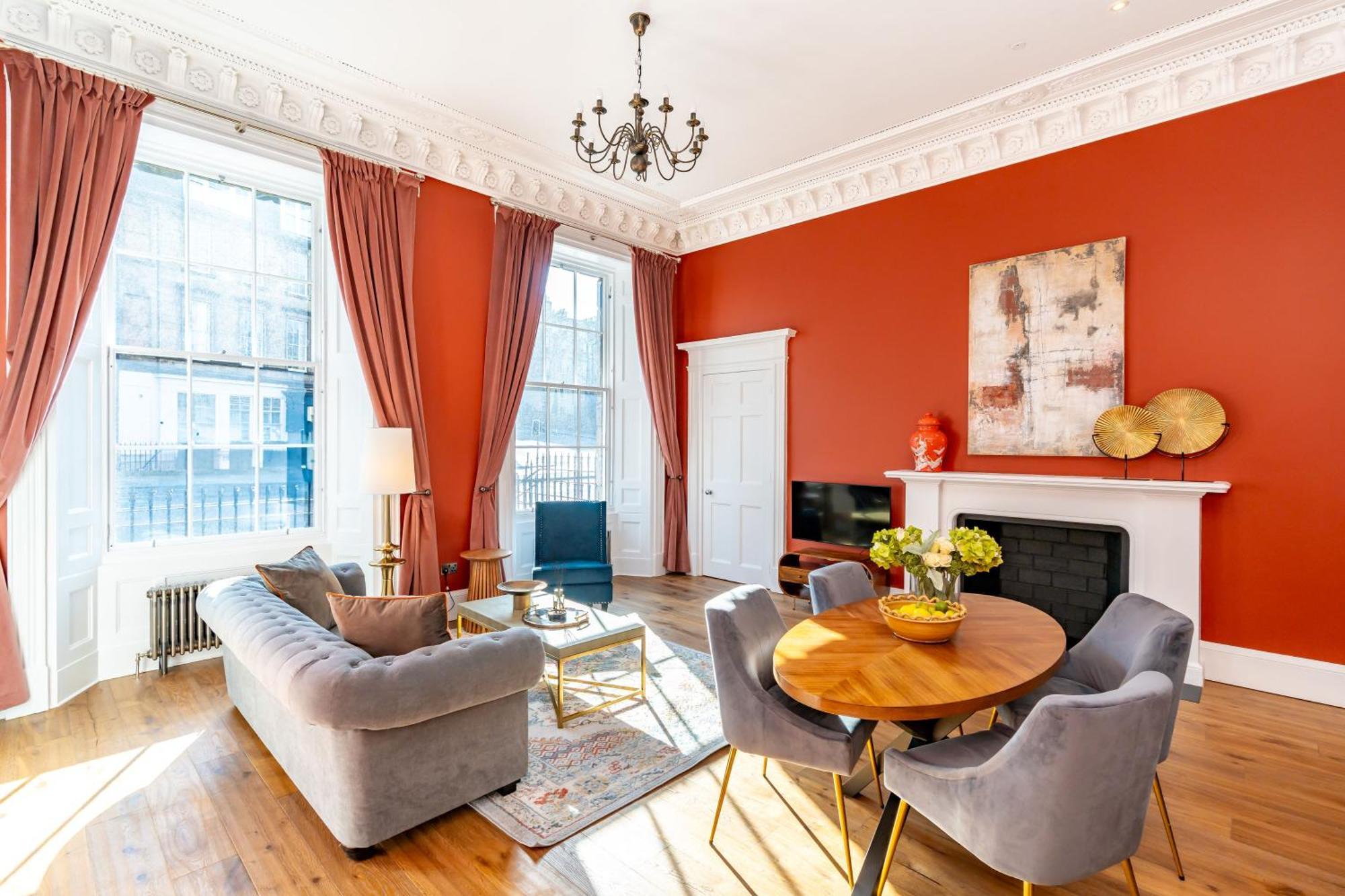 Dragon Suites Luxury Apartments At 9 Albyn Place 에든버러 외부 사진