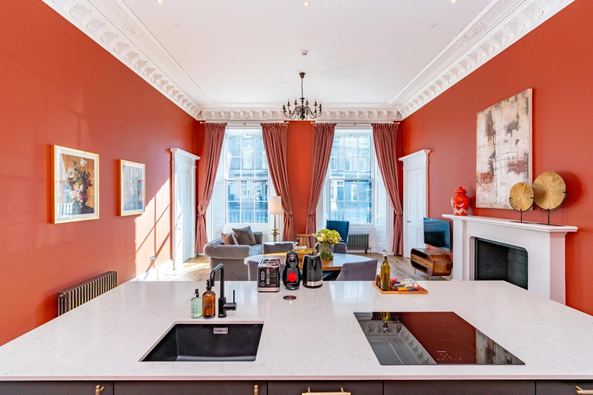 Dragon Suites Luxury Apartments At 9 Albyn Place 에든버러 외부 사진