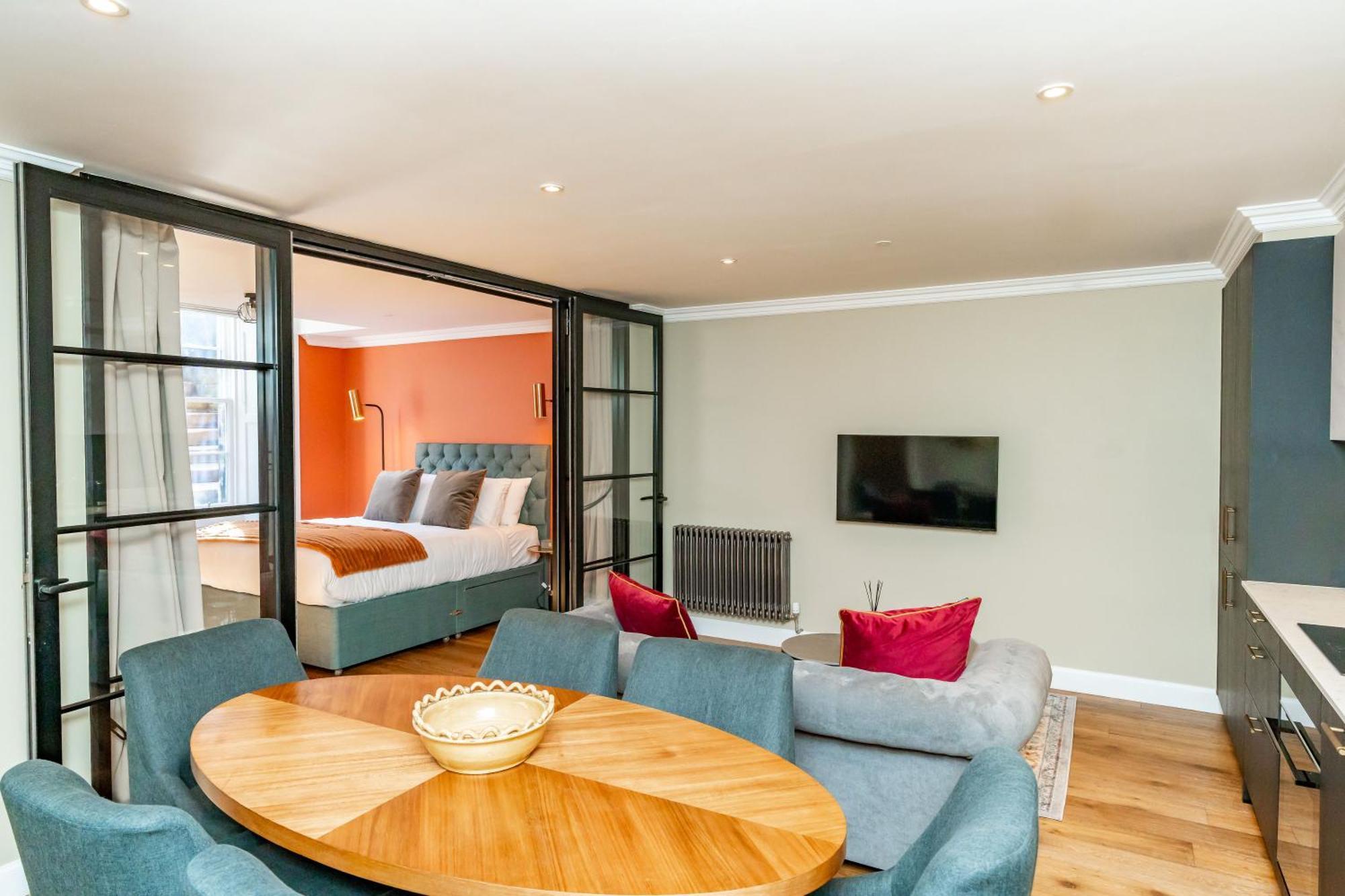 Dragon Suites Luxury Apartments At 9 Albyn Place 에든버러 외부 사진