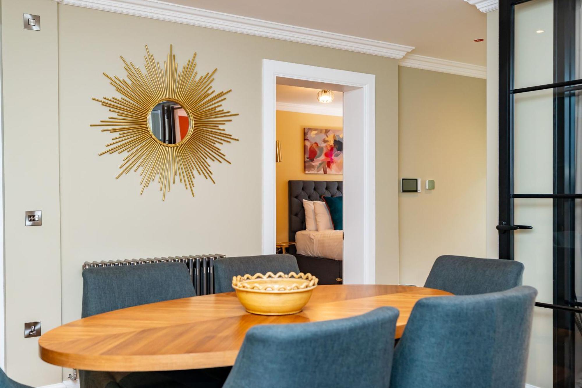 Dragon Suites Luxury Apartments At 9 Albyn Place 에든버러 외부 사진