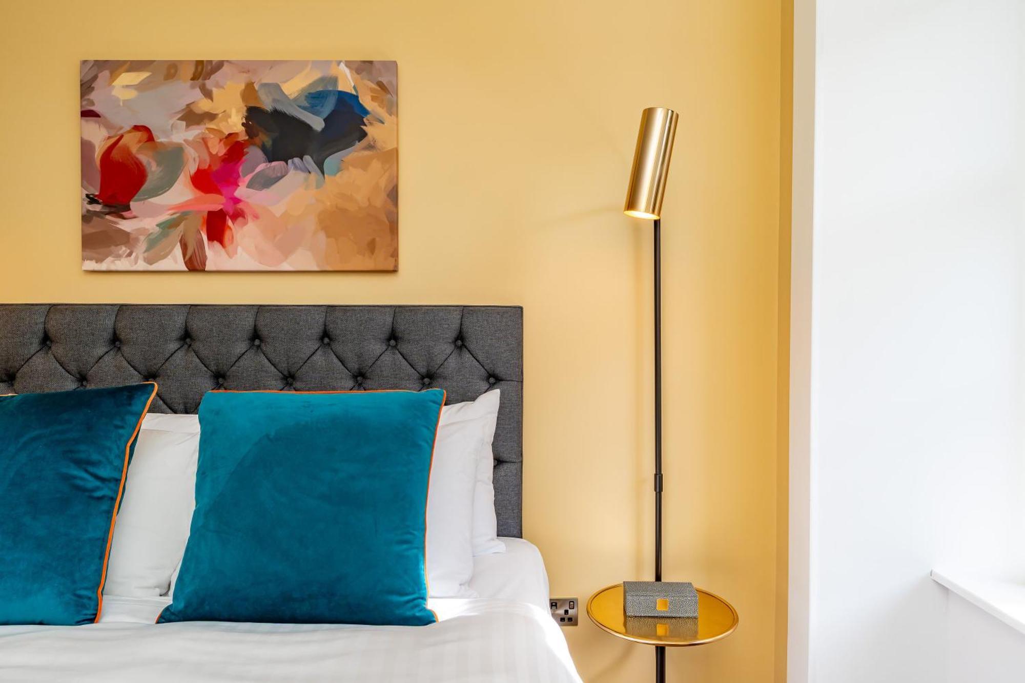 Dragon Suites Luxury Apartments At 9 Albyn Place 에든버러 외부 사진