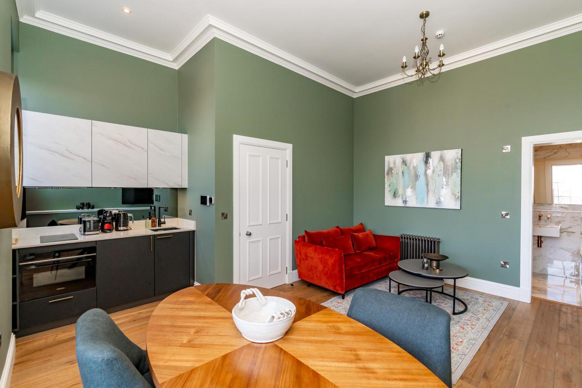 Dragon Suites Luxury Apartments At 9 Albyn Place 에든버러 외부 사진