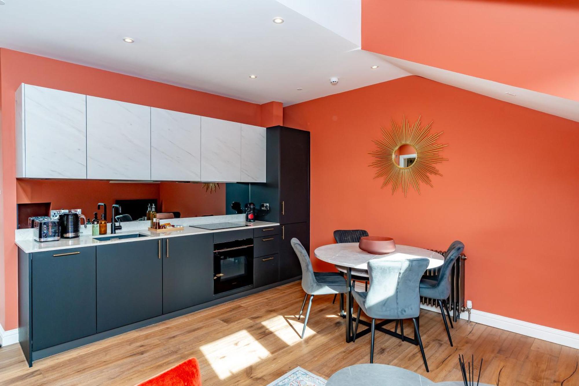 Dragon Suites Luxury Apartments At 9 Albyn Place 에든버러 외부 사진