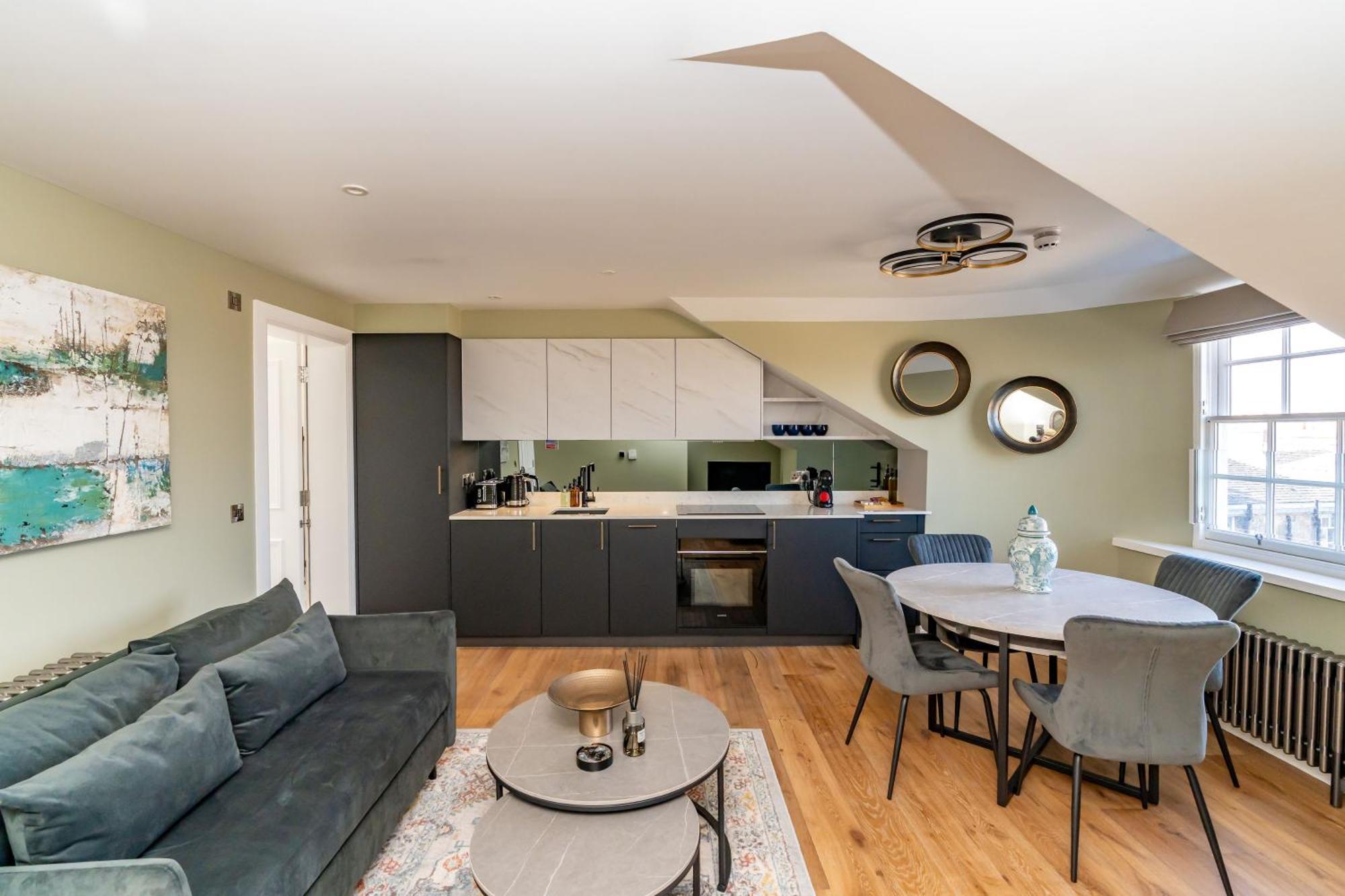 Dragon Suites Luxury Apartments At 9 Albyn Place 에든버러 외부 사진