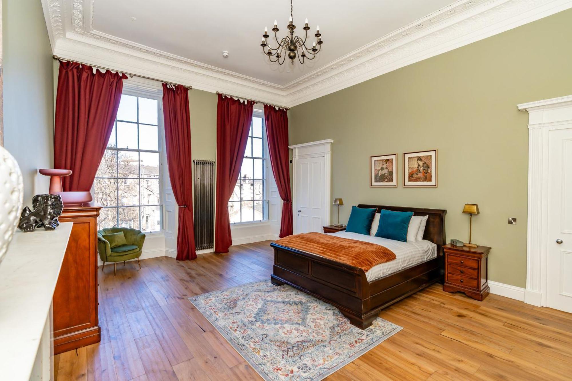 Dragon Suites Luxury Apartments At 9 Albyn Place 에든버러 외부 사진